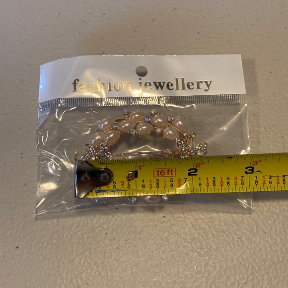 Hair Accessory - Picture 3 of 4